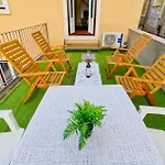 Loft In The Center 아파트